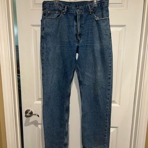 Vintage Levi’s 550 Relaxed Straight leg denim jeans men’s W38 x L34
